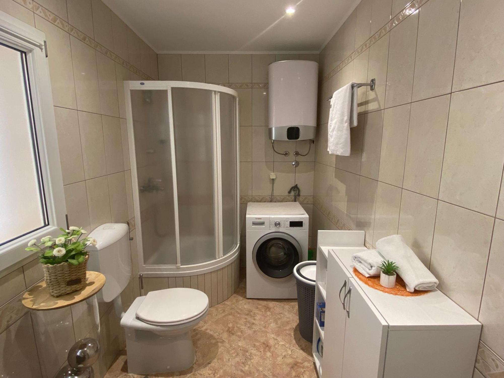 Apartment Simon - Old Stone Charm, Central Bol Life מראה חיצוני תמונה
